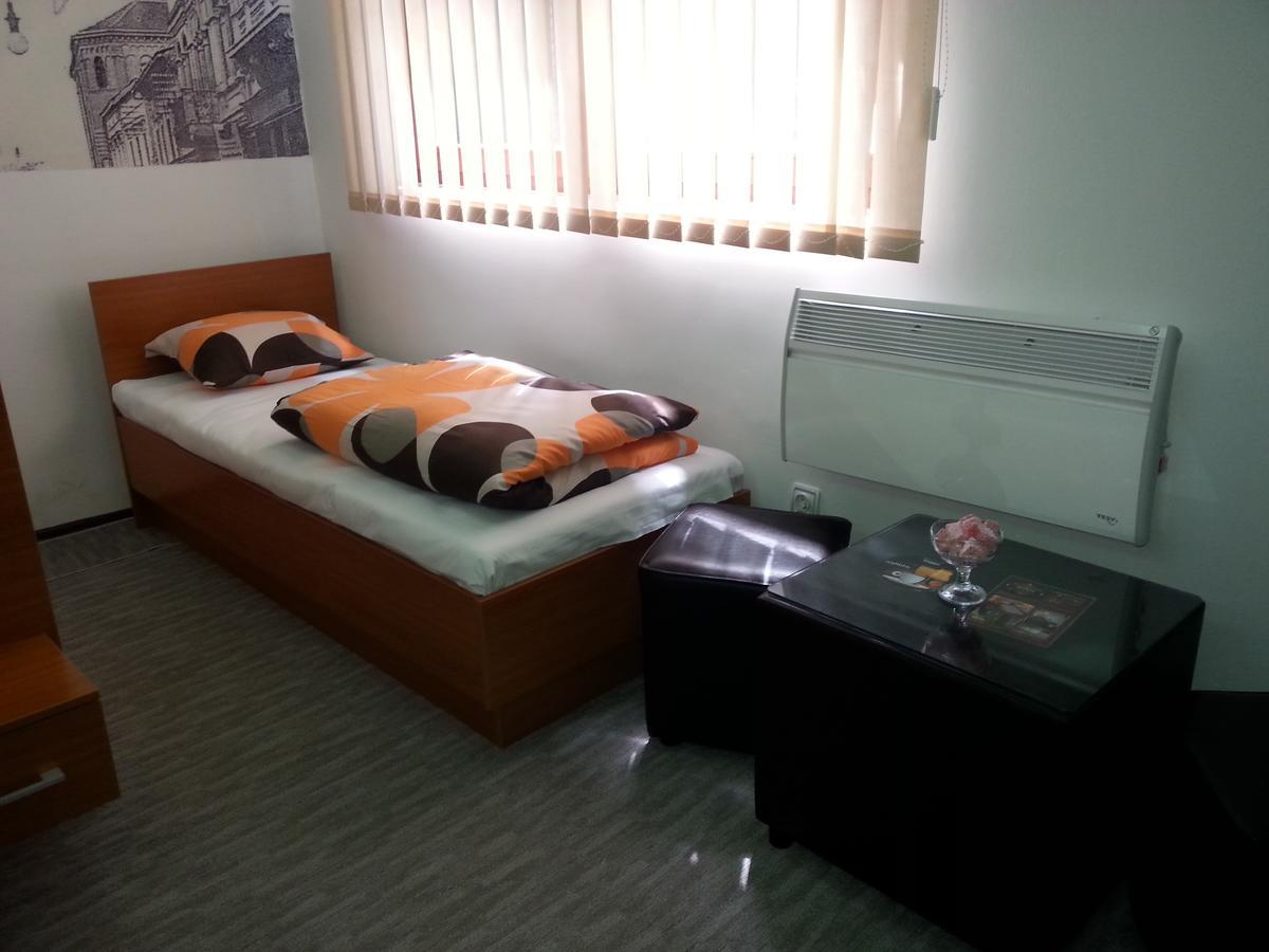 Prenociste Zan Hotel Szarajevó Kültér fotó