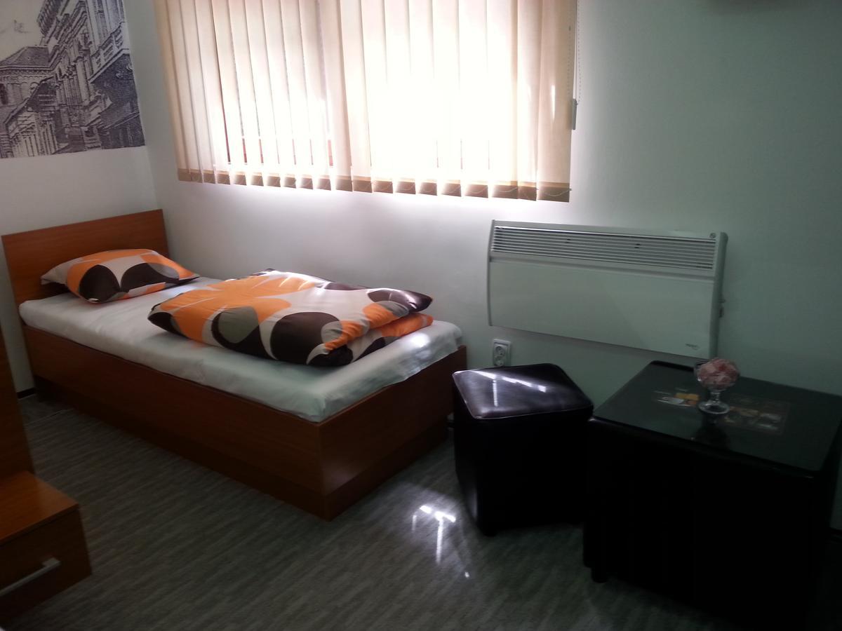 Prenociste Zan Hotel Szarajevó Kültér fotó